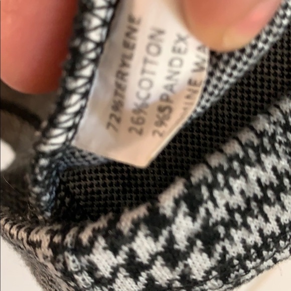 Brandy Melville Houndstouth Crop Top - Picture 3 of 3